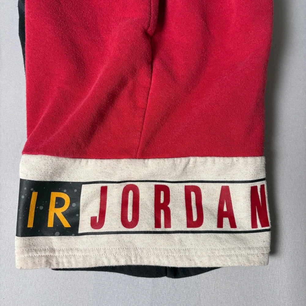 Air Jordan Mens Colorblock Fleece Shorts Black Red B773-R2S Size L (12-13 Yrs)